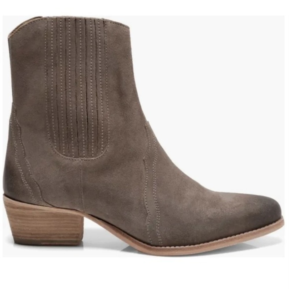 Free People Western Boots size 39.5 suede leather new frontier Chelsea boot